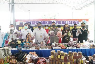 Ditresnarkoba Polda Jateng Bakar Barang Bukti 23 Ribu Jamu Palsu